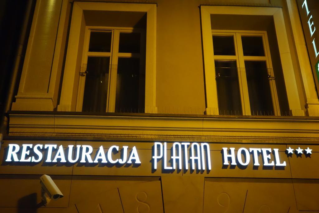Hotel-Restauracja Platan Chrzanów Exteriör bild
